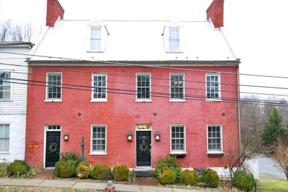 Light Horse Inn-1
